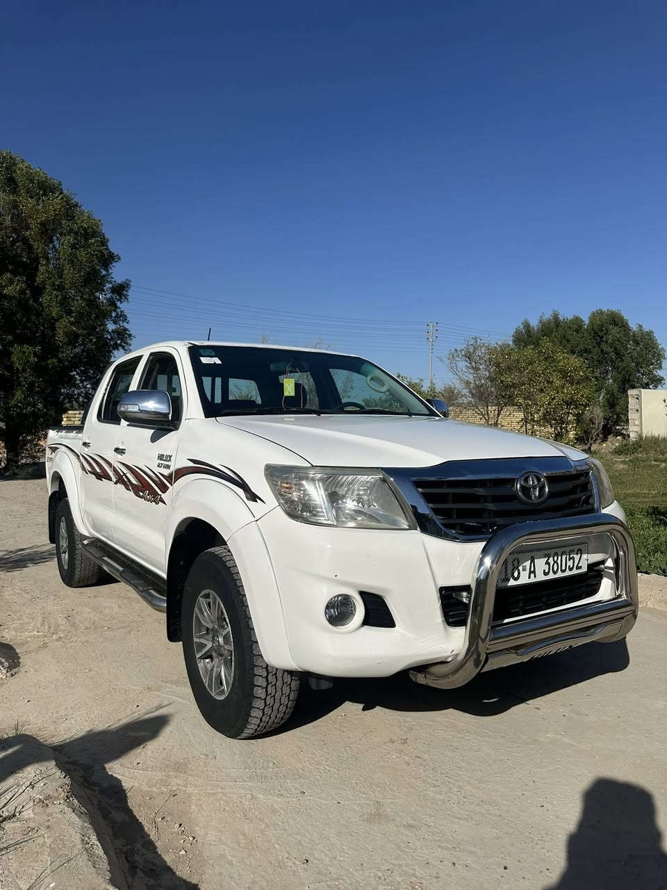 تيوتا هايلوكس
2014دفع رباعي فورويل 
محرك2700بانزين
كير عادي
رقم بابل انكليزي باسمي سنوية ل٣٠
سيارة جديدة وضع شركة
شرط كفاله عامة 
فقط تعديل بارد جوة البك لايت الخلفي
مكاني بابل النيل قريب ع سريع العام
سعر ٢١٠
بيها مجال لشراي 
***********
