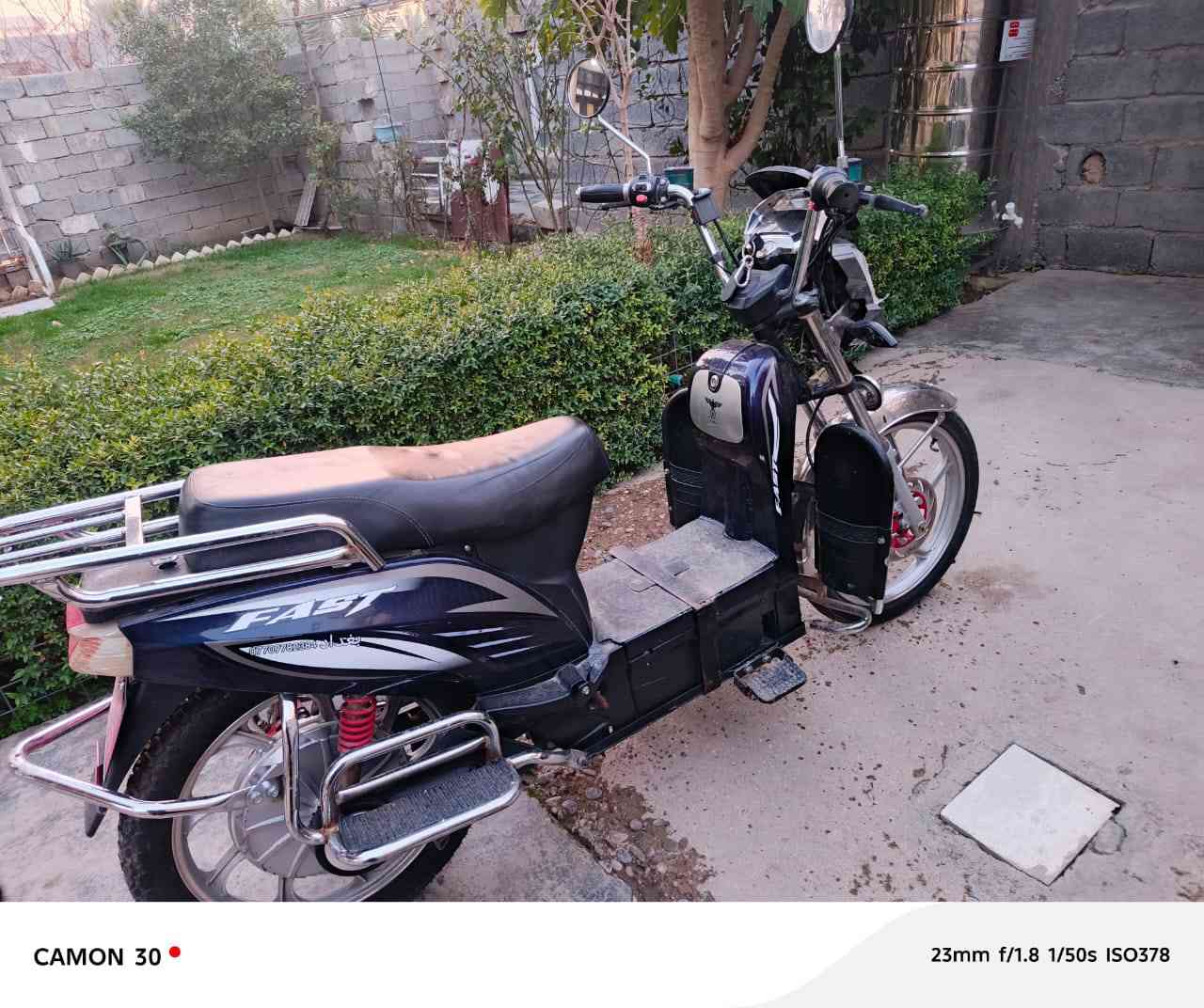 سلام عليكم دراجه شحن نوع هارلي للبيع فول نضافه بطاريات يقرن 10ونص وعل فحص السعر خاص او ***********
