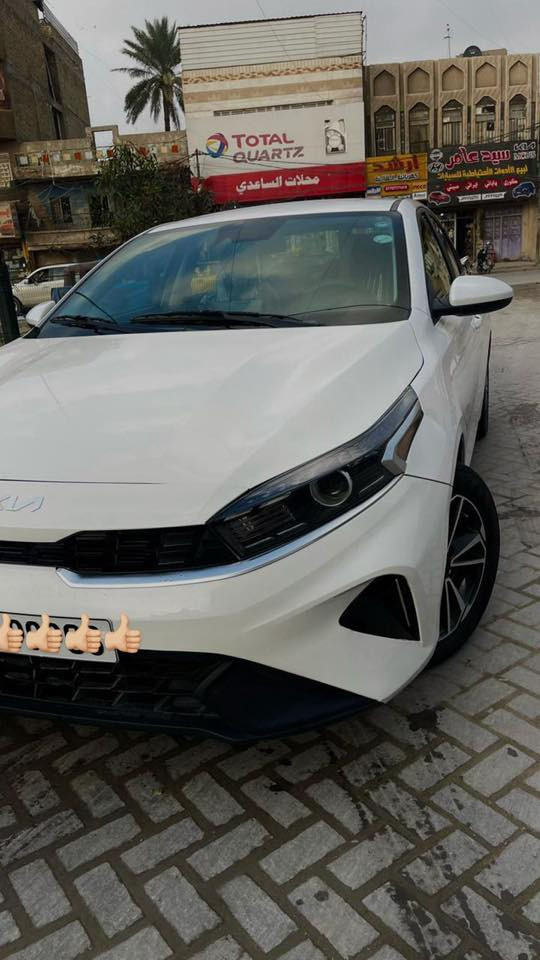 سلام عليكم كيا فورتي 👍2022👍.
رقم اربيل 
حادث السيارة (بنيد مبدل وبارد بالجاملغ) 👍.                             السيارة ماشيه 32ميل وقابل للزياده👍.                             مكينه2000 دووش 
مكان السيارة بغداد غزالية👍.                    
السعر 158ورقه وبيه مجال حك الجيه  
للاستفسار ***********👍👍👍👍👍👍👍👍👍👍👍👍👍👍👍👍👍👍
