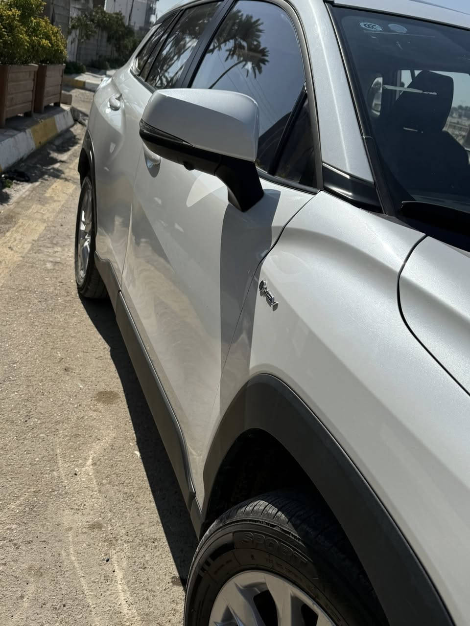 السلام عليكم
كورله كروز موديل 2024 رقم بغداد باسمي بيها بارد بل باب مال صدر  و شويه بارد. بل صندوك فقط 

ماشيه 71 الف فول مواصفات 

فتحه 

بصمه 

شاشه 

تبريد شاشه

قطعتين تبريد 

كراسي جلد 

كراسي كهرباء

تخم تاير جديد 

4 كامرات 360 درجه 

ابل كار بلي واندرويد اوتو 

حمالات بل قماره 

رادار قياده

اوتو بريك 

168 وبيها مجال بسيط 

***********
