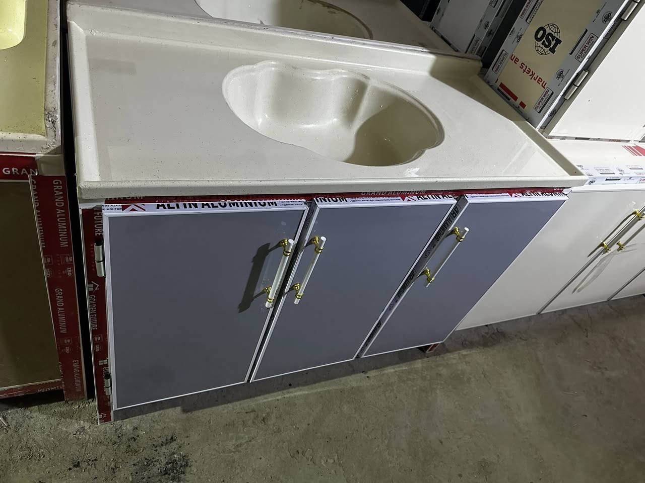 كاونترات تزكام كلمن وسعره نزل الصوره وانطيك  السعر العنوان ناصريه شارع الاخلاص يوجد توصيل ***********
