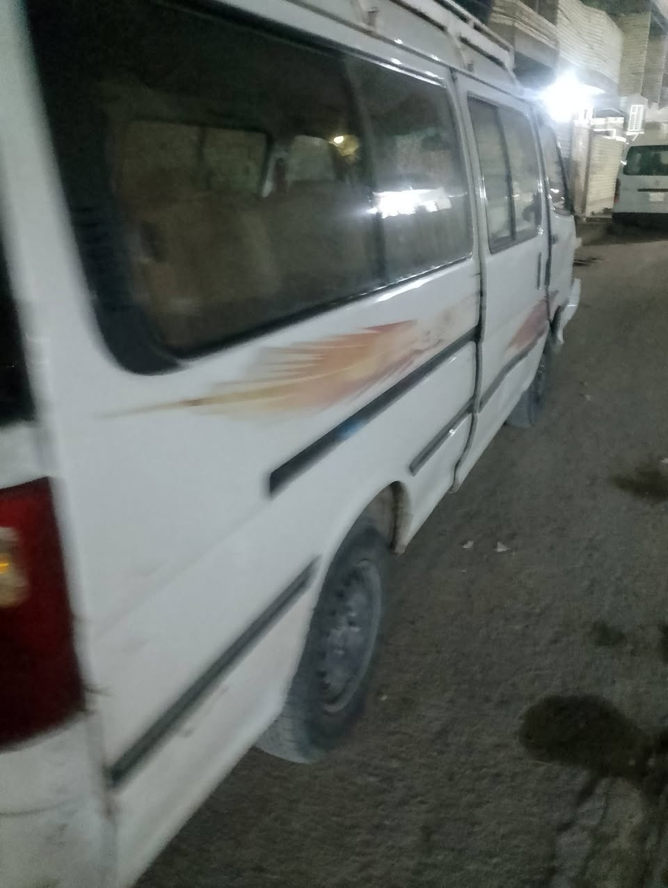 السلام عليكم اخوان كية فتون 14موصلية المكان بغداد حي اور ***********
