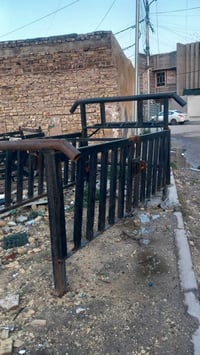 محجر للبيع السعر ٢٥٠ العنوان بغداد رقم ٠٧٧٢٧٦٣٠٥٨٢
