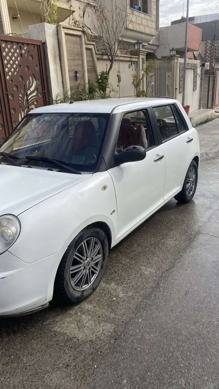 السلام عليكم
للبيع ليفان 320 موديل 2013
ماشيه 116 k
بيها نص جاملغ خلفي صبغ وشضيتين صغار بالسقف 
كوبون بانزين بيها
محرك وكير شرط
السعر 54 وبيها مجال 
***********
