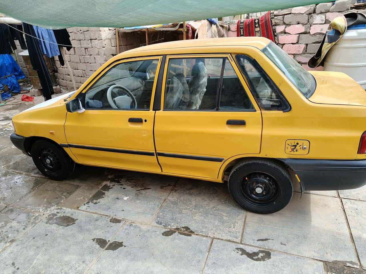 سايبا موديل 2012.سياره جاهزه من كلشي تبريد ثلج كير مكينه كله جاهز رقم بغداد انكليزي مصفره هيهه وغرامات السعر 29وبيه مجال مامتواجد على الفيس رقم ***********
