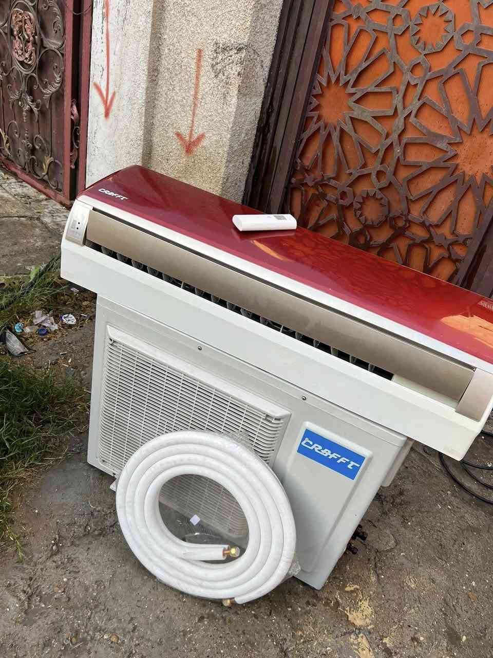 السلام وعليكم اخوان للبيع سبلت نوع كرافت 2 طن نضافه95 /100 كامل مكمل مكفول من فتحت البرغي نضافته بل حقيقه احلى من الصور تبريده ثلج 🧊 ❄️☃️تدفئه 🔥🐦‍🔥❤️‍🔥
كامل ملحقاته بوري 5متر جديد ريمونت قاعده وايرات كامل 
جيب وشد غازه كامل ومقفول راديتراته صفر جدد مشتغل قليل السبلت كامل جيب وشد ونضافه فول الفول
بعد الكرافت معروف بتبريده ودفعه القوي 
السعر٤٢٥ وبي مجال بسيط 
شارع فلسطين ***********
