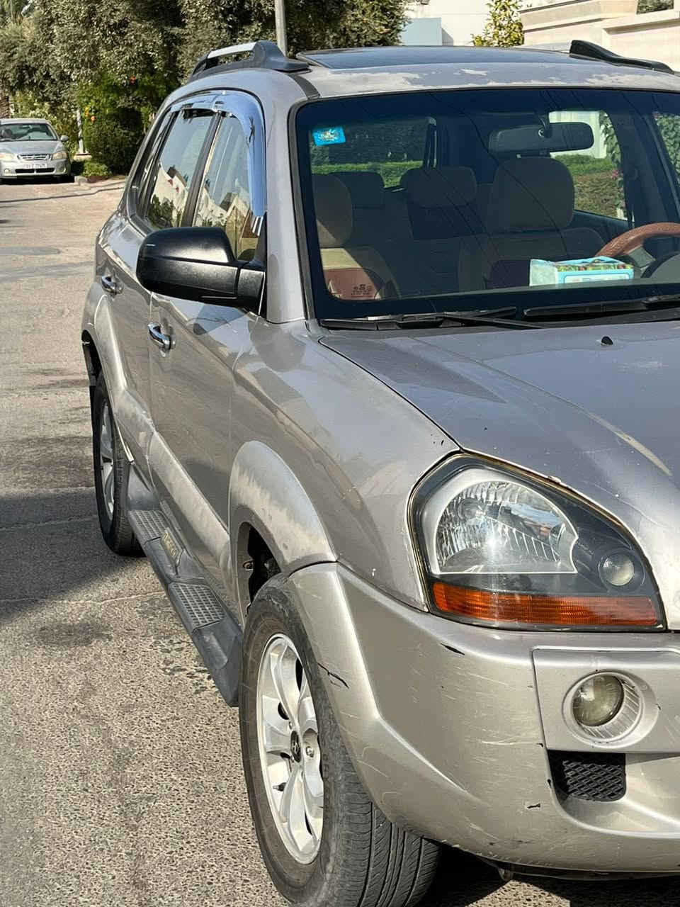 سلام عليكم
هيونداي توسان للبيع 2009 خليجي لون سلفر محرك 2000 تبريد ثلج  صدر و محرك و كير نظيفات خير من الله سياره رقم جديد سنوية جديدة مبدل صدر جديد داخل دوشمة جديدة بيه قطعة صبغ  ربع البنيد رقم بغداد مشروع وطني محرك لا تبخير ولا تنقيص سياره  عائليه كامل سنوية بسمي للاستفسار الاتصال *********** متواجد واتساب  او خاص السعر 117 ورقه وبيه مجال  مكاني بغداد في حي القاهره
