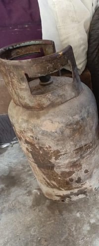 قنينة فارغة • حي النضال كربلاء