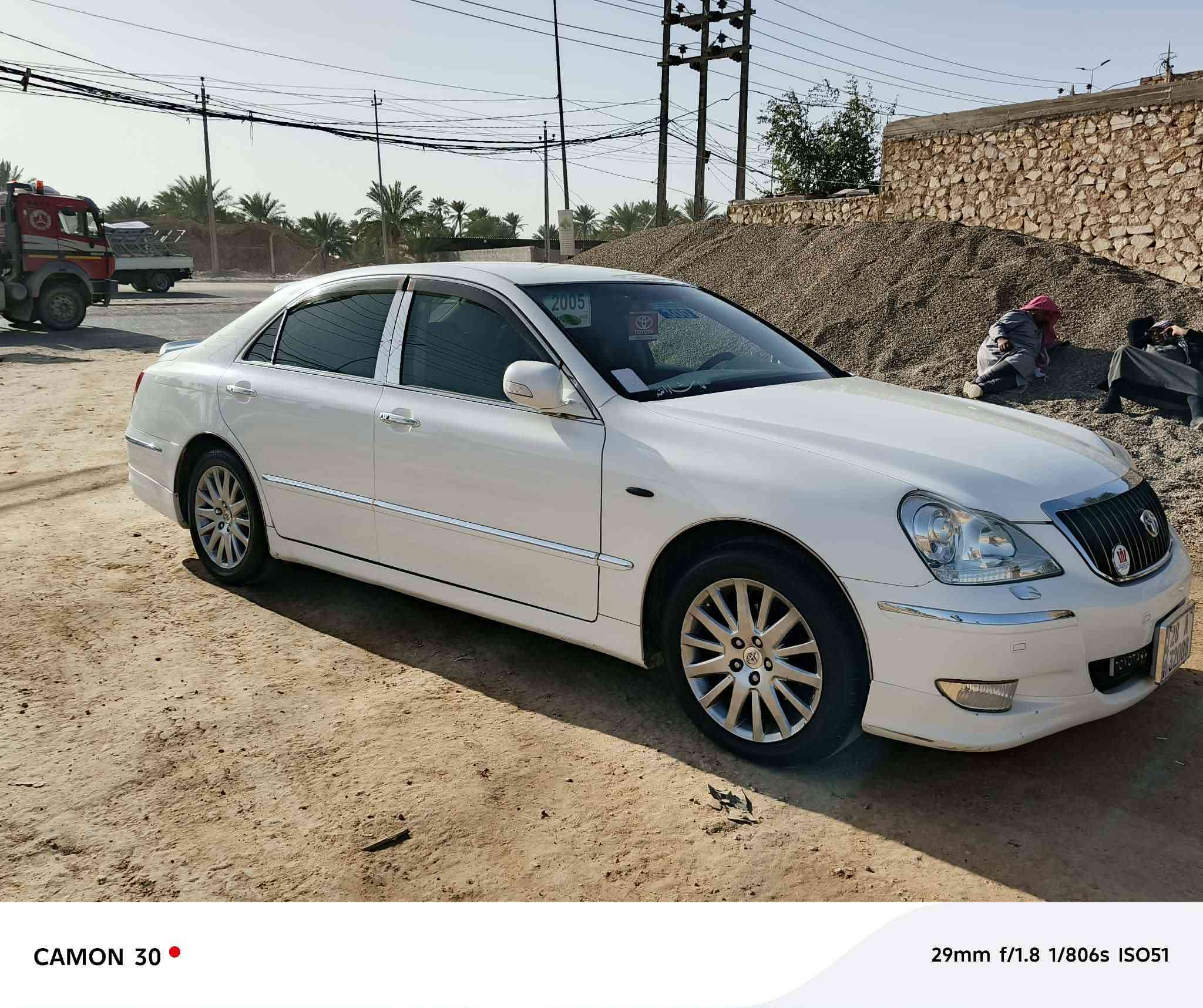 السلام عليكم 
ماجستا موديل 2005 اصل 

رقم نجف دولي تحويل ثاني يوم سنويه لغايه 2027

مكينه 8 سلندر 

5 دكم 

3 بردات

غرفه اسود جلد

تحويره النجف فوك وجوه

فوول سياره عده الفتحه

مكفوله من الكص والضربه القويه

السعر 155: وبيه مجال

***********
