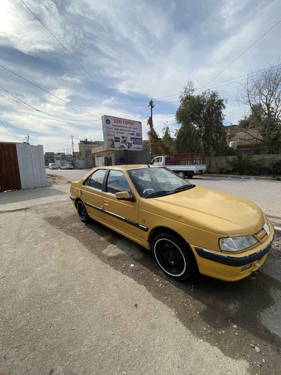 السلام عليكم
بيجو بارص 2015
بس اسمي بغداد تحويل ثاني يوم
سياره جاهزه كبل للشارع مسويلها ادامه من الطول للطول بلكات نوزلات عبوه كلاص فلاتر باتري دينمو كلهن جدد بلجيس الاصلي
تايرات خط ابيض الاصلي جديدات 
بكلايتات جديدات 
داخلها اسود نضيف كلش الارضيه جلد 
الصندوك جلد 
سستم سماعات جدد
نشره داخليه 
ونشره ع دشبول 
تبريد ثلج ❄️ 
تدفئه 
كهربائيات السياره شغاله
امانه ادير دهن الاصلي 
وبانزين المحسن ومرات عادي 
ومي مقطر ما ادير من البوري
السياره بيها جاملغ وبنيد 
ومامضروبه ولا حادث طخات وتبدلن والاصليات موجودات 
سياره ما مشتغل بيها تكسي ابد فقط اروح للكليه وارجع 
غرامه هيىه عليه تاخذ مصفر 
السعر 50 وبيها مجال بسيط
سبب البيع احتاجيت فلوس وامانه سياره حيل تخبل ولو ما احتاجيت ما ابيع حيل قويه وحلوه
العنوان شعب سيطره الشعب سريدات 
‏(***********فقط واتساب)
(***********)هذه رصيد وواتساب 
فدوه غير متواجد ع فيس ابد لان ملتهي بلشغل 
اتصل وتدلل
