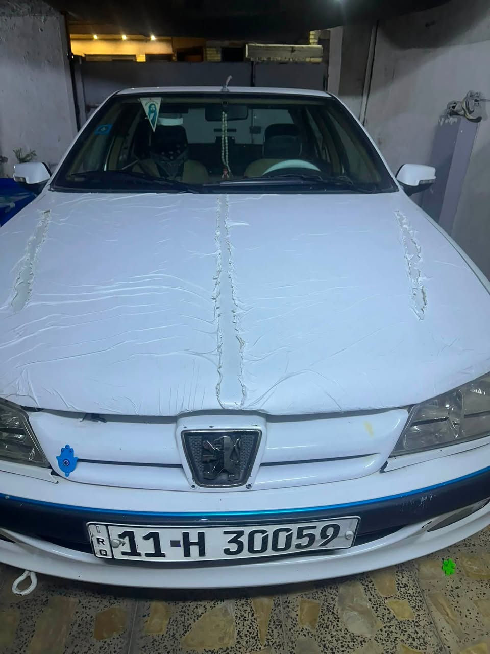 سلام عليكم 
بيجو بارص 2018 رقم بغداد 
السياره جاهزه ما تصرف ربع تبريد تتفئه ويه لسويج تخم تاير تخم ويل جديد صدر امامي خلفي جديد مكينه و كير كفاله كهربائيات كله شغاله حساسات بك دوشمه سفاري عام سلف راديتر جديد ماء احمر لا تنقيص ولا تبخير 
ضربت السياره بابين سايق ولوره السايق من جوه الترايش بدون دواخل و نفسهن معمرات و شويه من البنيد موضح بصور 
راعيه ابن عمي بدوره بيتهم السياره بشرطه الخامسه 
السعر : 60 و بيه مجال 
ما متواجد فيس بس واتساب 
***********
