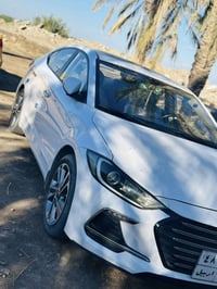 النترا ٢٠١٩ • مكينة ٢٠٠٠ • فتحة سقف