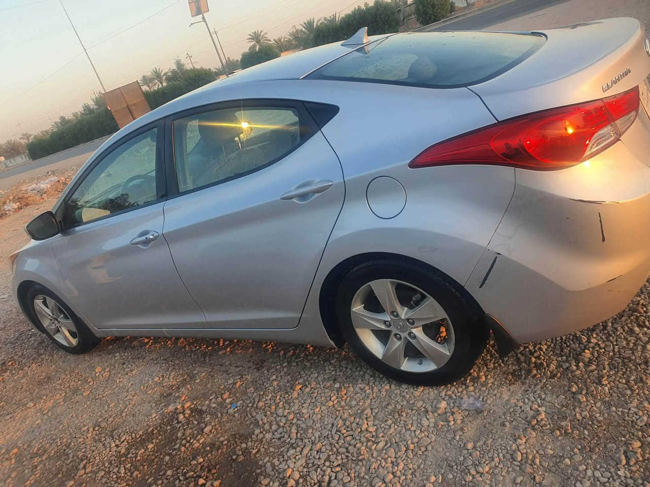 النترا ٢٠١٣ بغداد بأسمي فول مواصفات بصمه فتحه جلد كشن كهرباء تدفئة كشنات شاشه كاميرا GPS تحكم ستيرن كامل غرفتها نظافه ١٠٠% سياره بدون ايرباك بدون ضربه بيها بارد قليل جدا جدآ وشخط بالباب موضح بالصوره السعر ١٢٠  بيها مجال قليل مكاني بابل حلة التفاصيل على الرقم ***********
