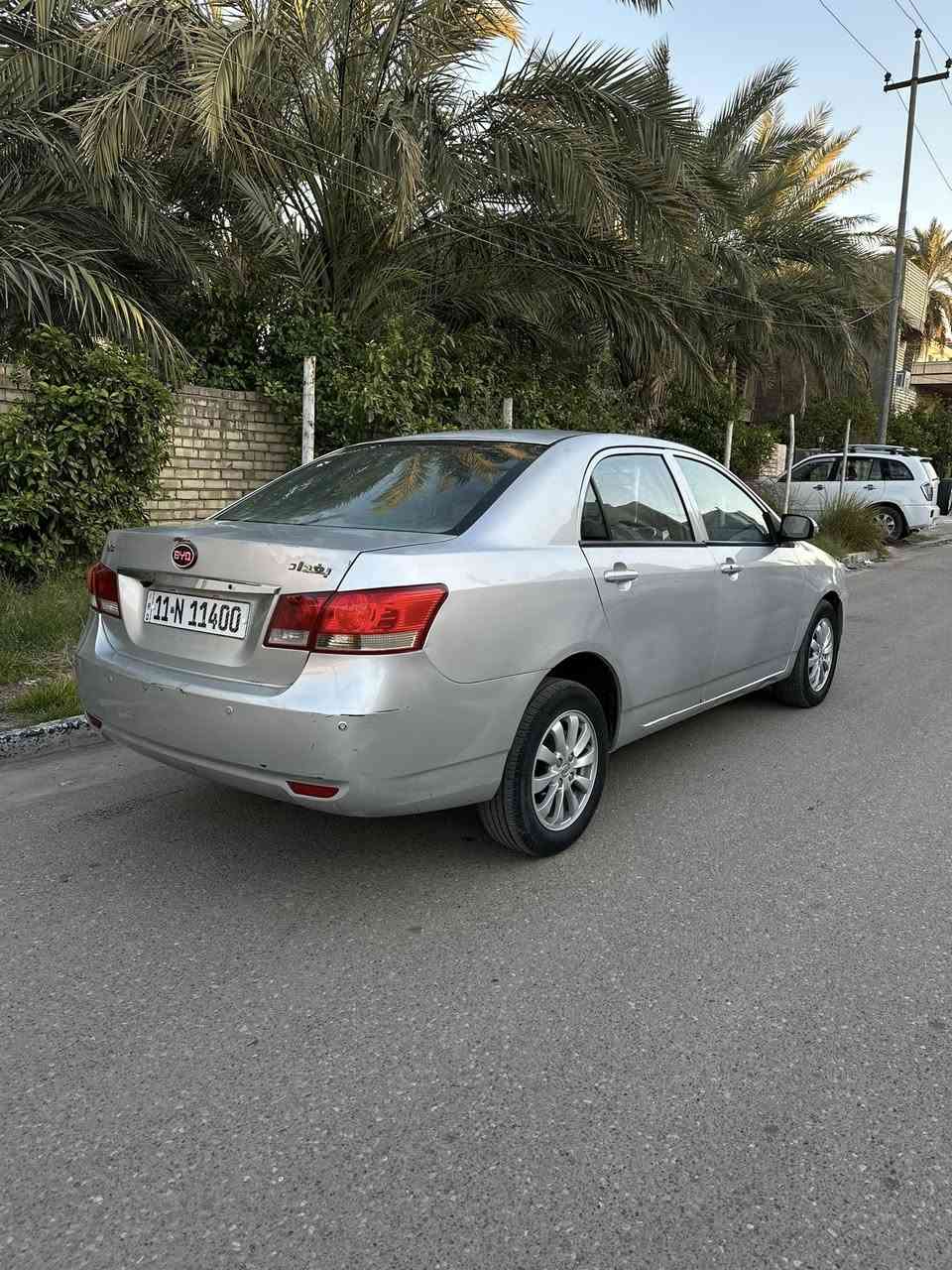 السلام عليكم بيوايدي موديل 2016 رقم بغداد دولي سيارة ماشية 80 ألف تراي شركةًمكفولة من ضربة وصبغ كير محرك لوك بلاد تبريد ❄️ بلاد صدر تخم تاير جديد السعر 67 وبيهة مجال بسيط العنوان بغداد البياع للستفسار ***********
