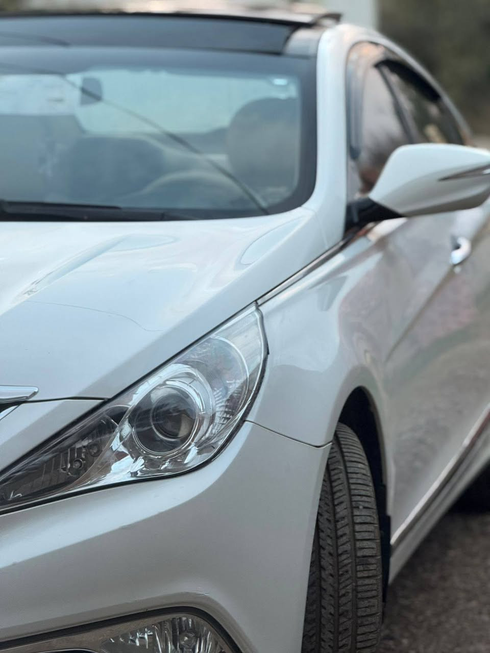 هونداي سوناتا 2013 مكينه 2400 مكفولة 
رقم اربيل دولي 
لاتبخير ولاتنقيص 
ويل 17 كروم 
يده كروم شباك كروم 
منظومه زنون كامل ناصي عالي بلاحكتورات 
بدون صبغ 
بارد بالجامرلق الخلق وشخط كلش بسيط بالباب الخلف السائق تخم تاير جديد 
صدر جديد 
سياره عل ايد وحده 
قماره بنورما طكتين 
تاب مع كامره دواره 
دشبول مامفطر 
سياره ماشيه 252 الف مشي داخلي مو طرق بعيده السياره بحاله الوكاله واحلى من الصوره 

رقم صاحب سيارة ***********
