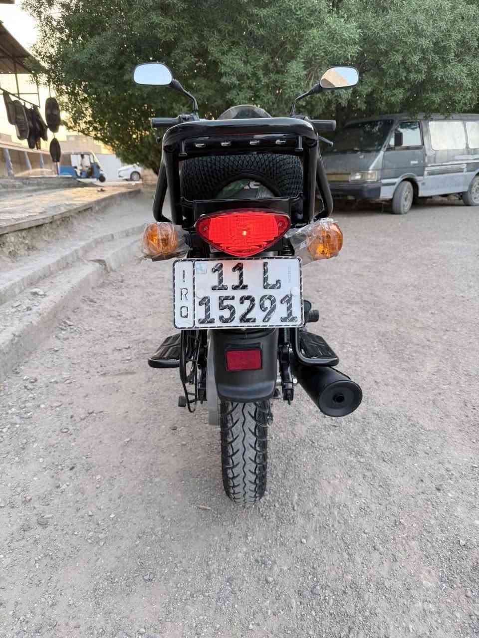 سلام عليكم 🤚
بوكسر للبيع اخت الزيرو 
مديل 2023 
نازله سنه2025 شهر 12 
ماشيه 16 الف دراجه زيرو 
مكفوله كفاله عامه مكينه كير ضربه من كلشي دراجه اخت جديده 
مرقم بغداد رقم انكليزي بسمي تحويل ثاني يوم 
السعر السعر 2750 وبيها مجال حك الجيه 
بكاني الغزالية شارع البداله 
الاتصال *********** اتصال
