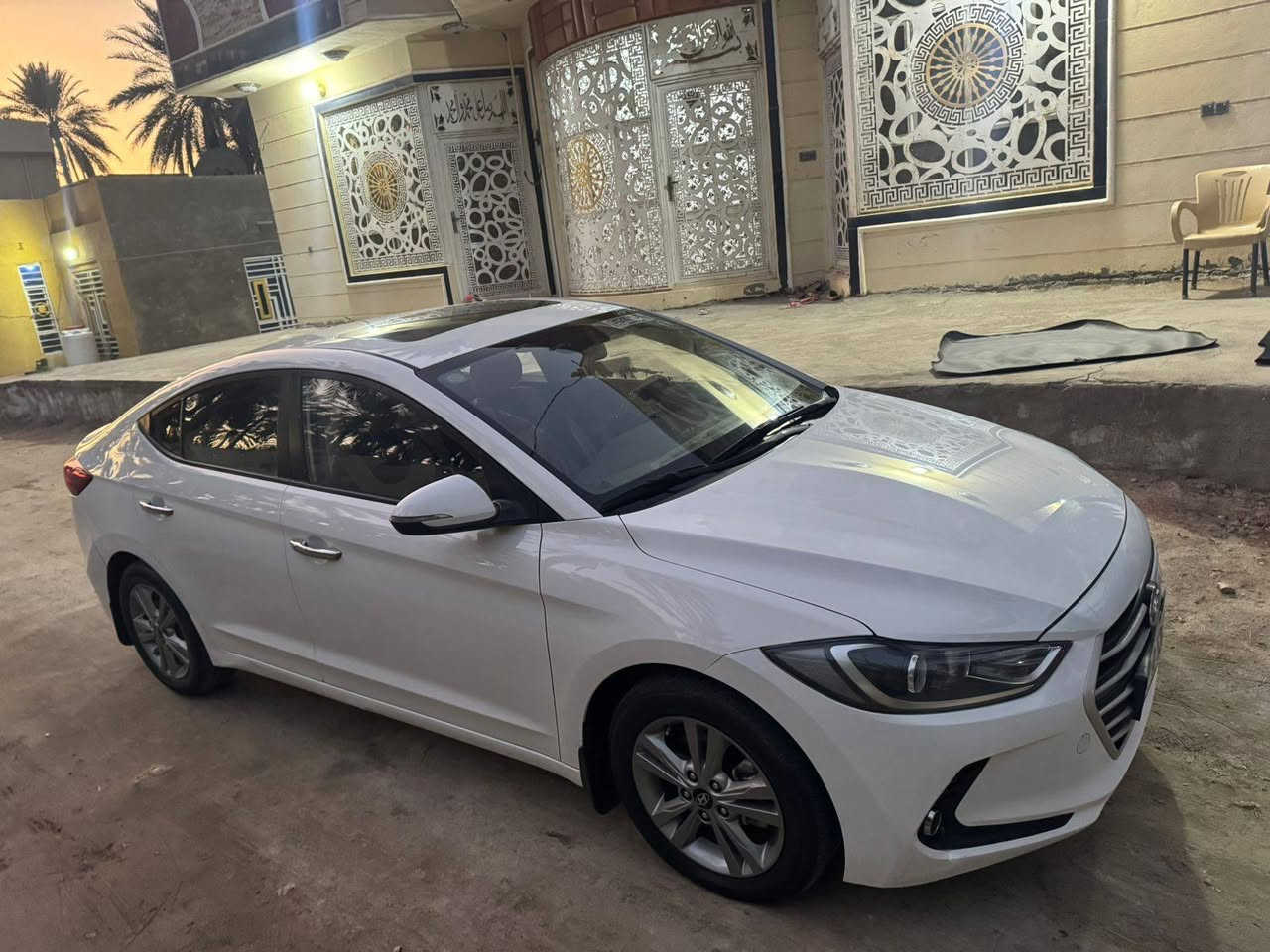 سلام عليكم النترا 2017 فول ماعد البصمه فتحه تحكمات أشاير بلمري شاشه رقم كربلاء دولي مباشر عنوان السياره كربلاء الحسينيه رقم موبايل ***********السعر ١٣٥ وبيه مجال قليل السونار مرفق ويه المنشور السياره جديده بمعنى الكلمه مالت جناي
