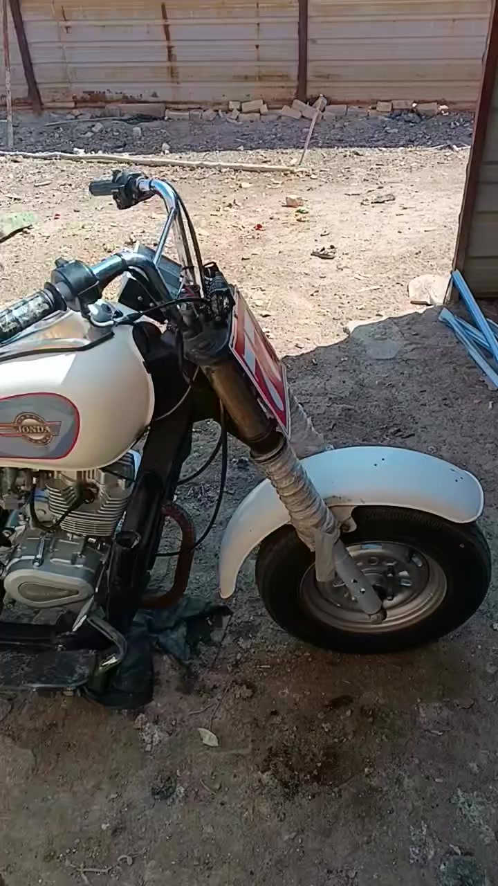 سلام عليكم ستوته للبيع موديل 15 اوراق  تعمير 25 مكينه كارتون برغي مامفتوح بيها ستوته حلوه وتخبل بديها مال شغل شاصي كفاله من لحيم اكسل وتواير ابو الخطه جدد توني شادهن كهربائيات جدد مكاني ناصريه مركز صخين رقمي *********** سعر 1350 وبيها مجال للطيبين
