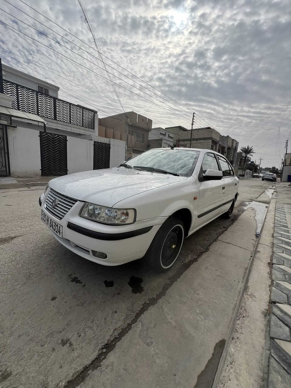 للبيع مديل 2017ايراني اصلي ايراني اصلي
كير ومكينه كفاله لاضربه ولاصبغ ولا تبديل بيه بارد بالهلال مال جاملغ الخلفي فقط تبريد ثلج صدر امامي خلفي جديد تخم تاير نكسن رقم جديد بسمي 
مكاني بغداد شهداء البياع 
السعر اتصل على هذا الرقم ‭0771 572 5926‬ وبيك خير وتدلل
