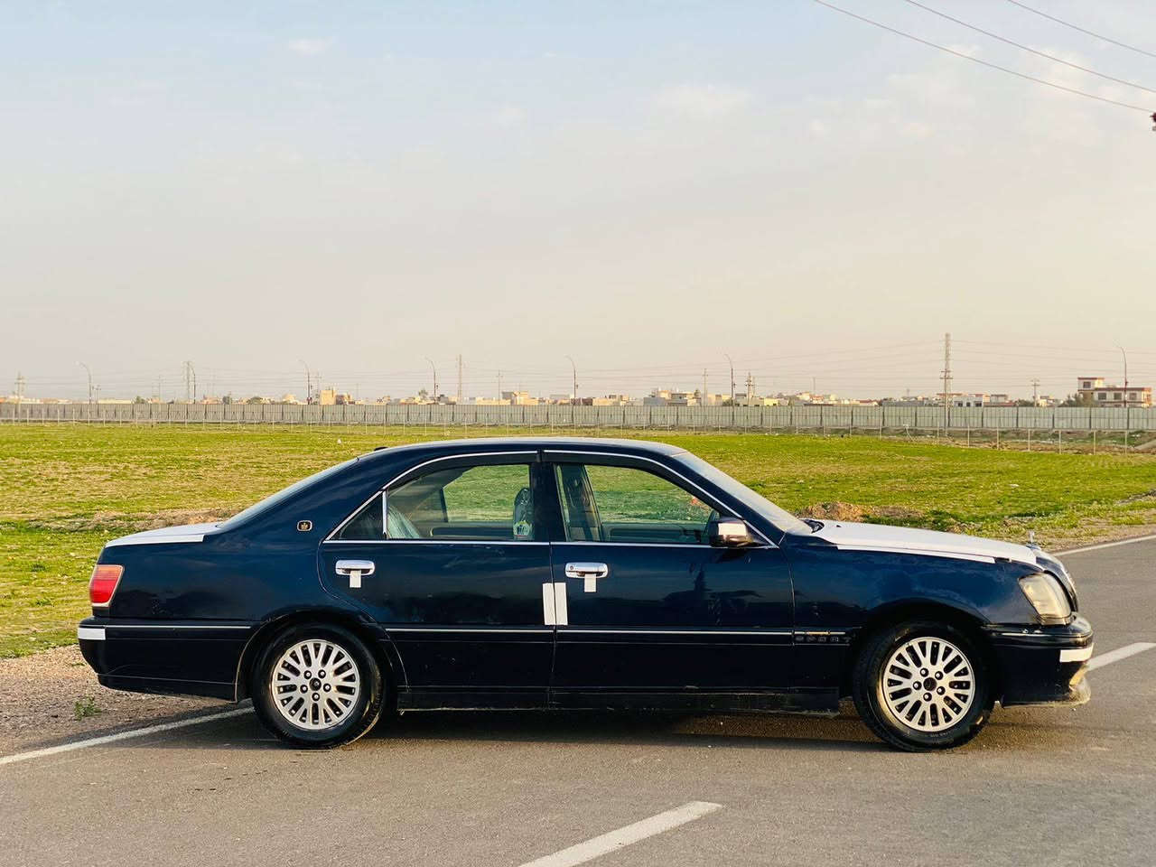 ماشااللە لە ماڵی هەموو لایەک
مەلیکەی ساق 2002 مەکینە vvt 
4دوگمە دەشبول نەجەف 
4 تایەیی لوکی لەسەرە 
سەیارەکە وردە دەسکاری گەرەکە زۆر بەسیتە خۆم نیوەیم تەواو کردە 
سونەریم داناوە 
سعری 40 وەرەقەو مەجالێ برایانە تخوا موشتەری نیت سەرم مەئیشینە پارەی بڕاوەیەکە 
شوێن کەلار 
ژم :***********
