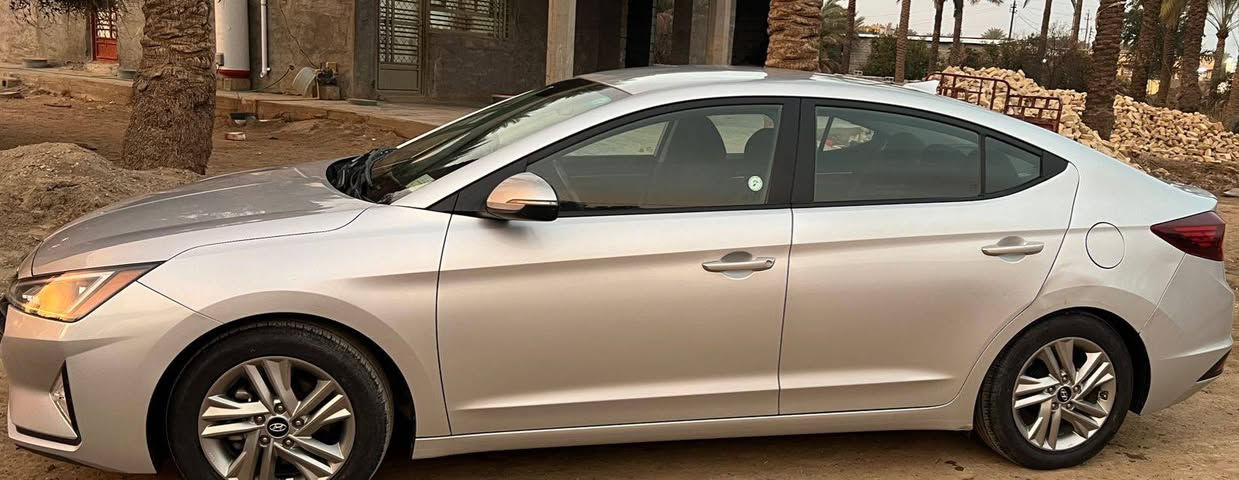 سلام عليكم انتره موديل 20 مكينه 200 سياره جديده جهازه كلشي  جمطه حوض شويه مكان بغداد  المثنى  سعر 150 بيه مجال طيبين رقم الهاتف 788 169 1525
