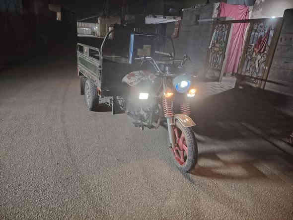 للبيع موديل 2018 محرك 17 ستوته مناسبه مال واحد متوازي والشرايبي خير ويتدلل السعر مليون ومئه اوراق اصولي ***********
