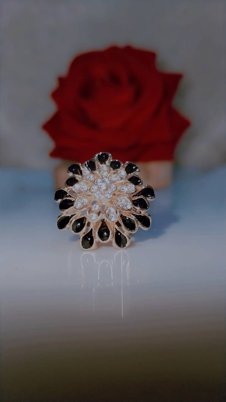 ✨💎 بكل فخر نعلن عن انطلاق
مسك كوليكشن | Musk Collection 💎✨
اكسسوارات راقية بتصاميم أنيقة، مختارة بعناية لتضيف لمسة فخامة لإطلالتكم 🤍
ذوق عالي وأناقة تليق بكم ✨
💰 السعر: ألف فقط
لأن الفخامة مو شرط تكون غالية 👌
متوفر توصيل داخل الصويرة 💍🚗
دعمكم يشرفنا ويهمّنا 🤍


**إذا كنت صاحب هذا الإعلان وتريد حذفه لأي سبب، رجاءا أرسل رسالة إلى الدعم الفني**