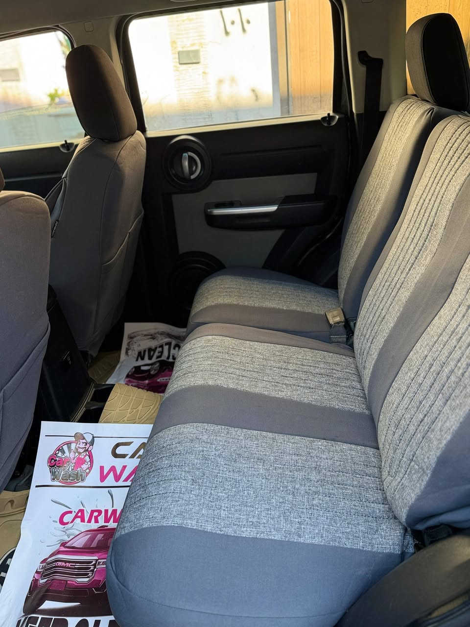 السلام عليكم 
دوج نيترو 2008
فووول 6مواصفات 
محرك گير جدد 
صدر خلفي امامي
 تبريد جديد تدفأه شغالات 
السياره جاهزه مناقصهة كلشي
السياره بيهة باب كلير وبنيد كلير اثر جراد 
والجاملغ طخة ومصبوغة 
مكانهة الدوره ابو طيارة
السياره رقم وهزه جدد بأسمي
***********
السعرررر 92وبيهة مجال
