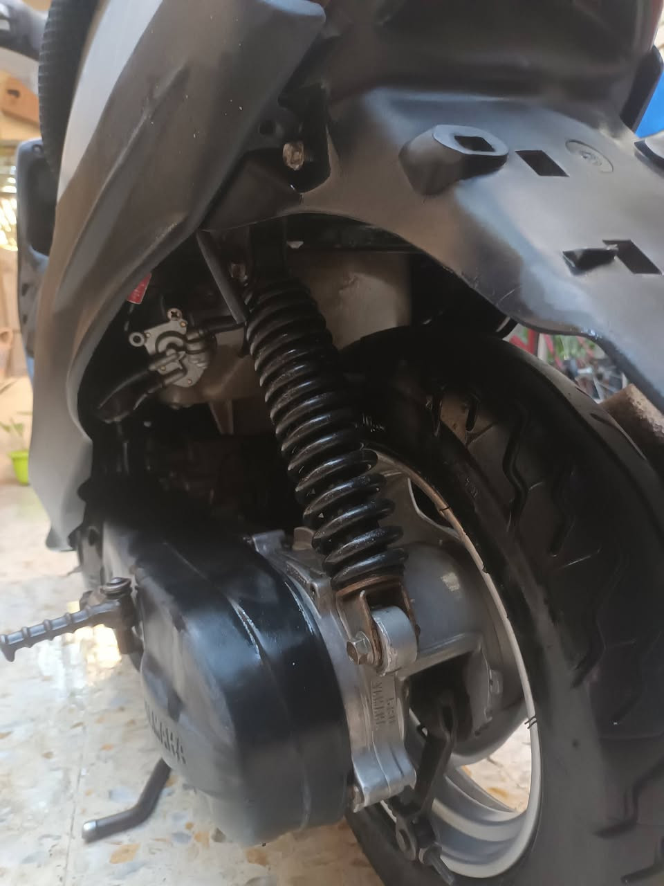 للبيع او مراوس كامله ناقصها بس باتري بيها لايت زنون 
مكان بغداد الحرية للتواصل ***********
