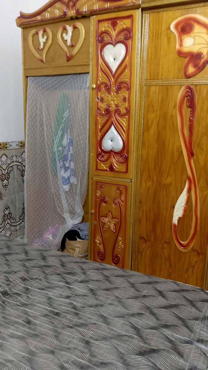 اغراض للبيع الكنتور والزاويه ب٢٥٠ البوفيه ١٠٠ الكاونتر ٩٠٠كله مرمر مثل ماموضح بلصوره مكاني النجف


**إذا كنت صاحب هذا الإعلان وتريد حذفه لأي سبب، رجاءا أرسل رسالة إلى الدعم الفني**