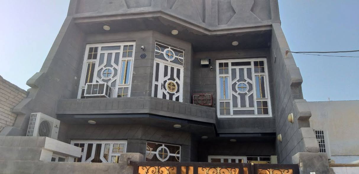 يالله🌹

تحية طيبة🌷

بيت🏠 للبيع 
مساحتة 150متر طابقين بناء جديد
الموقع حي العسكري 

للاستفسار ☎️

***********
***********
او مراجعه مكتب رائد البنواوي للعقار 
حي الموضفين مقابل مدرسه نون والقلم الأهليه 

اهلا وسهلا🌺
