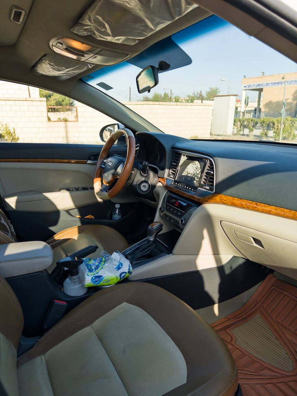 السلام عليكم...
النترا خليجي موديل ١٨ فول عدا البصمه ماشيه ١٣٤ ألف مكفوله السياره عدا تكحيل كارت شبر جاملغ أمامي وبارد كلش قليل بالدور الخلفي 
سياره جديده وجاهزه من كولشي برغي مابيها نقص 
رقم بغداد دولي تحويل مباشر 
مكان السياره بابل 
السعر ١٥٢ 
***********
