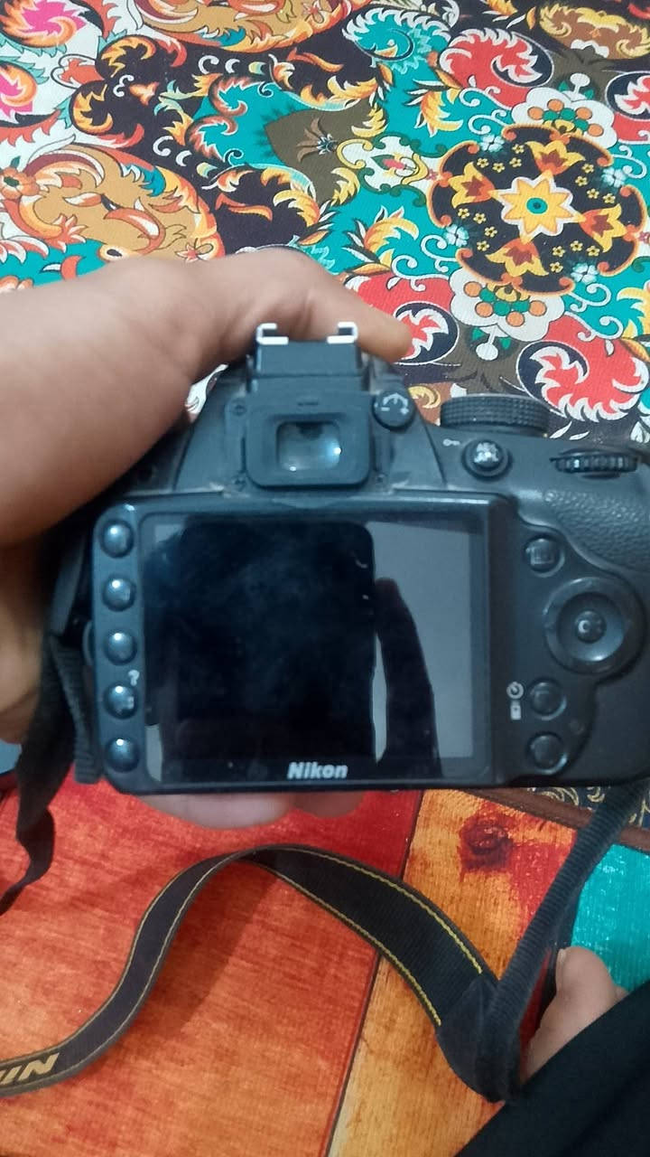 كامره نيكون D3200
وياهه بس شاحنتهه 

بس بيهه لو عطل بمكان رام او عوزه رام بس ماعرف 

فه رايدهه 175

مكاني بغداد يوجد توصيل


**إذا كنت صاحب هذا الإعلان وتريد حذفه لأي سبب، رجاءا أرسل رسالة إلى الدعم الفني**