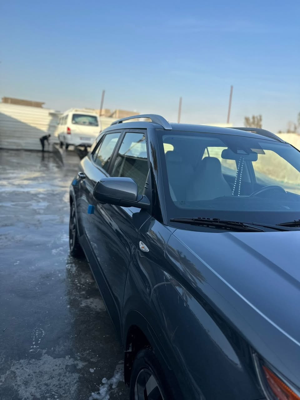 #هونداي_فينو
#موديل_2024

#دخول_جديد

  المواصفات 

1- بصمة 

 2- فتحه سقف (سلايت)

3- حساس خلفي

4- شاشه كبيرة كامرة دوارة 

5- فول  تحكم ستيرن جهتين  

 6- ويل كروم 

7- شاشة كبيرة كاربلي +اندرويد 

8- نظام انذار

9- مانع انزلاق

10- تراكشن منحدرات

11- وضعيات قيادة  

12- رادار تحذير جانبي 

13- رادار خلفي

14- رادار امامي

15- تحديد مسار 

16- مكينة 1600 دبل نوزل 

17- حمالات سقف

مكاني حله

***********
