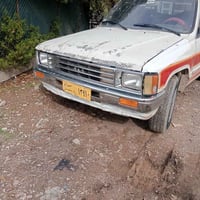 هايلوكس • ١٩٨٨ • كلار