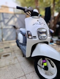 دراجة بوليس • أبيض • زينون قوي