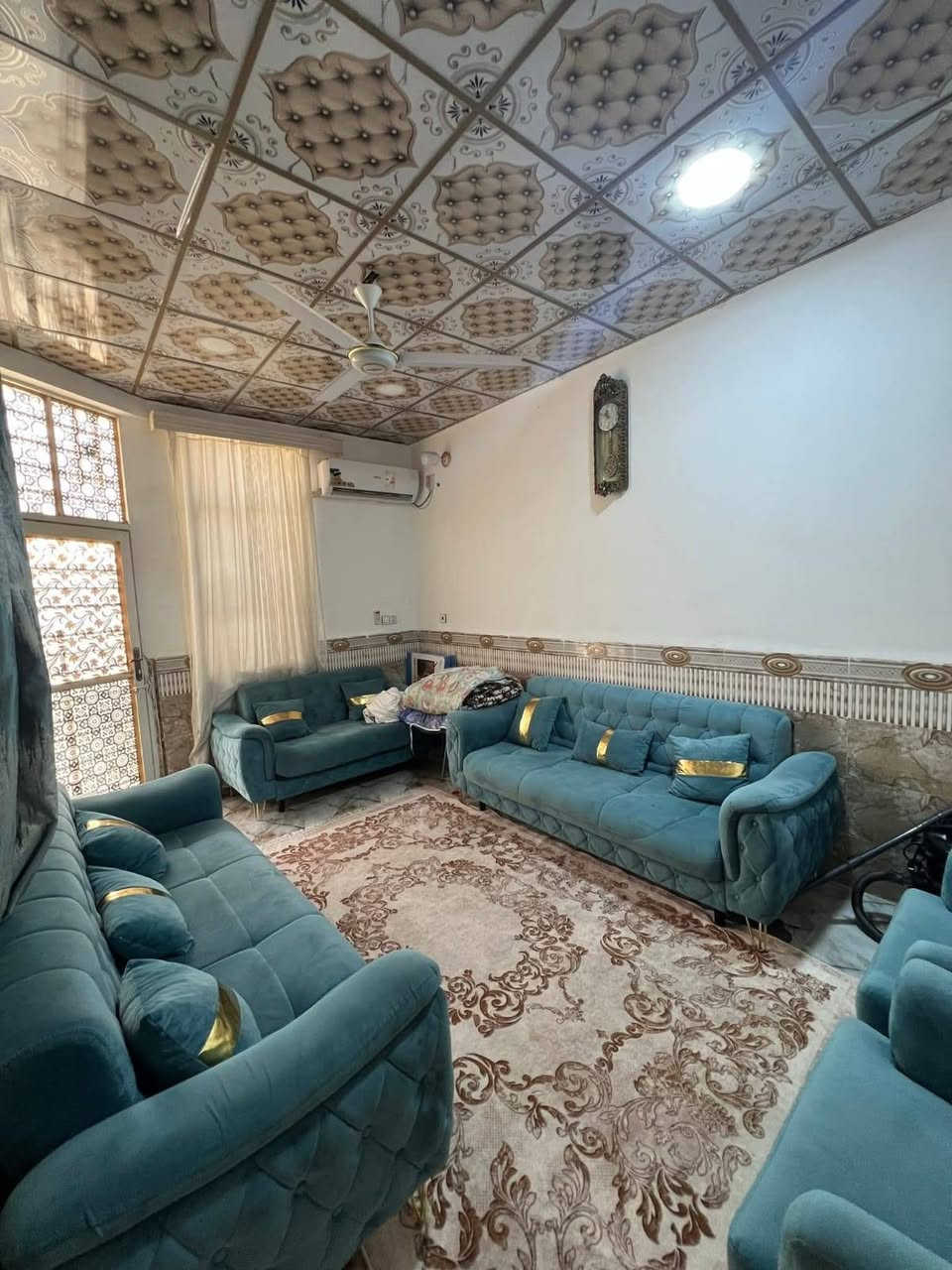 يالله مكتب الجبوري للعقار ***********

ياالله دااار للللبيع مساحه 100متر طابق واحد 

حي ميسان قطاع 23 البيت جديد كما موضح 

بصور السعر 103مع المجال الاستفسار والاتصال 

وات ساب بلخدمه ***********
