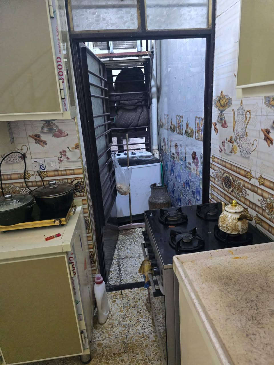 🏡للبيع – دار سكنية بناء حديث
السريدات الجديده مربع ثاني 

📐 المساحة: 100م²

🔹 يتكون من:
* 3غرف نوم
* استقبال
* مطبخ

✨ المواصفات:
* بناء حديث
* تشطيبات نظيفة جداً
* جاهزة للسكن
* موقع هادئ وشارع تبليط

   .

📍 الموقع: السريدات الجديده مربع ثاني مقابيل اسواق الشام 

📞 للاستفسار :***********
