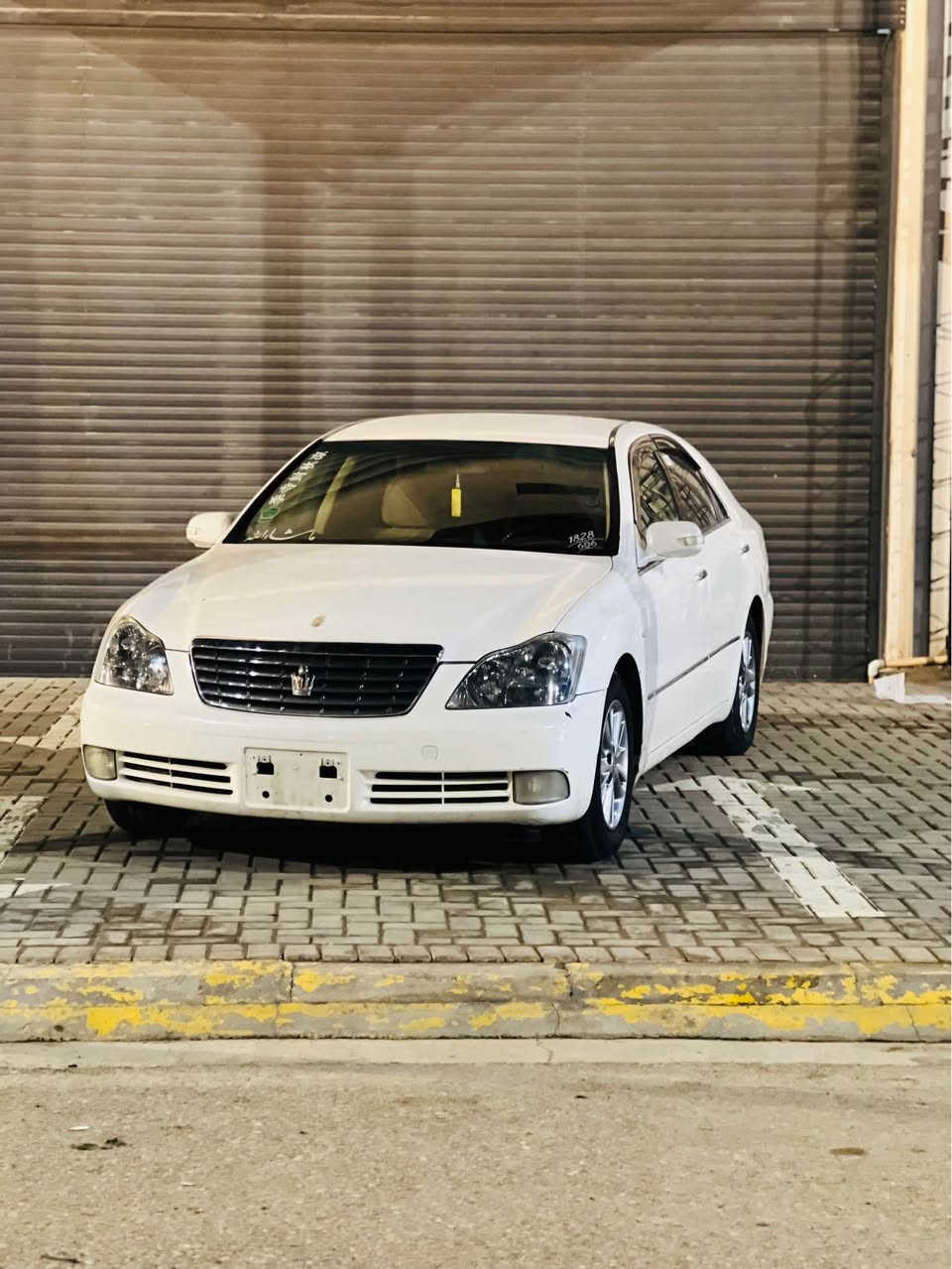 شاهینە مۆدێل ٢٠٠٧
ساج مەلەکی 
موس یەک پارچە بۆیاخ 
سۆنەرەکەم داناوە
٣ دووگمە 
١٨٢ 
گێڕ و مەکینە گەورە 
بەسمە ڕەساسی 
مشتی سوکان لیگسز  بۆشی تیا نیە 
ڕۆنی ٥ ڕۆژە گۆراوە 
هادرۆلیک تازە 
تایەی تازە 
شاشە و کامێرا 
تەقە و ڕەقەی نیە 
گێڕ و مەکینە بەشەرت 
کەڤەر و شاسی بەشەرت 
مەسرەفت دۆزیەوە لەپارەکەی بشکێنە 
شوێن کەلار 
*********** كالار, السليمانية
