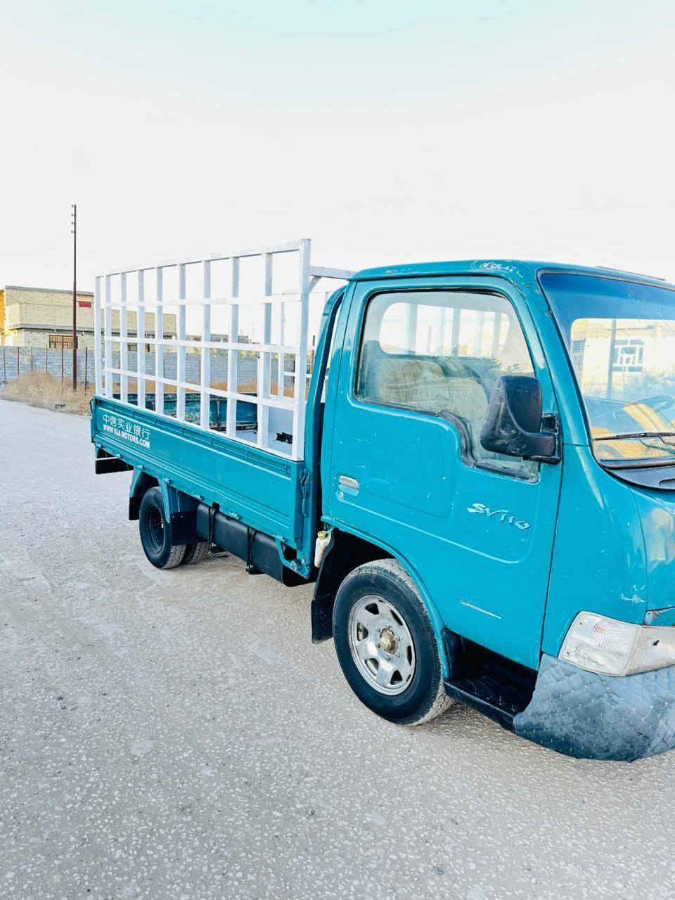 السلام عليكم سامسونك موديل 2000 رقم بغداد مشروع وطني سنويه مجددل 27 سياره مكفوله من الضربه والصبغ مكينه وبم ونوزل جدد شادهن ماصارلهن سبوع محور تايرات الخلفيه 13 والامامي 15 جدد  كهربائيات كله شغاله سياره غرفه جديده سياره جاهزه من كلشي وشرط التحويل رايده ب(45) وبيه مجال للشراي مكاني بابل المشروع (مكلف بالنشر ) الشراي يتصل براعيه ***********
