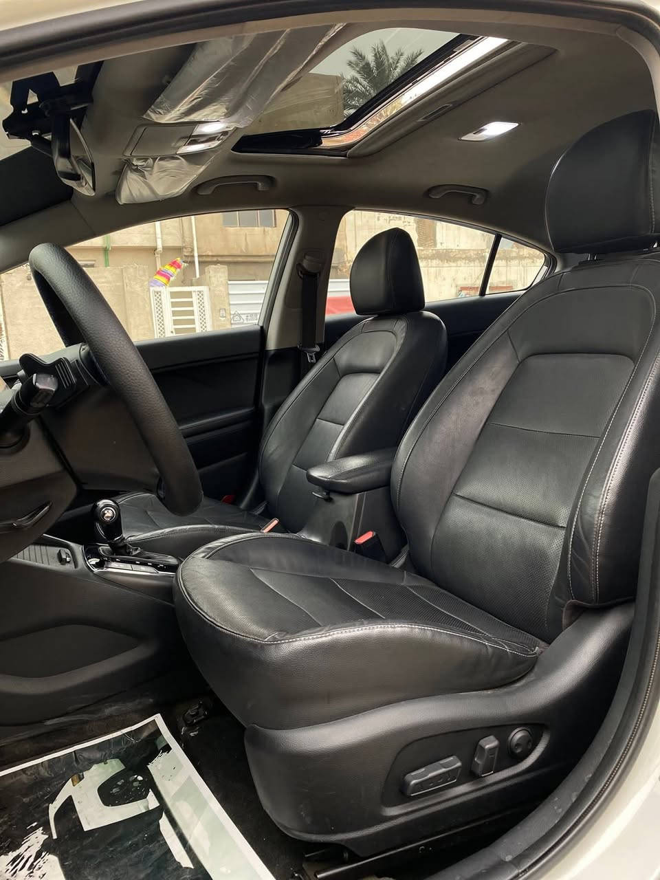 كيا فورتي ٢٠١٧ بيهه صبغ ٥ قطع نضيفة وجاهزة السعر 88 ورقة مستعجل جدا عالبيع مكاني بغداد حي العدل ورقمي ***********
