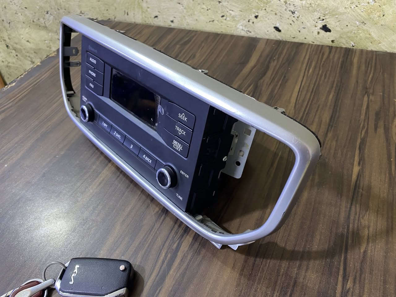 للبيع راديو وشاشه سبورتج خليج موديل 21
يرهم من 2016 ل 2021
سعر 75 الف ما مستخدم


**إذا كنت صاحب هذا الإعلان وتريد حذفه لأي سبب، رجاءا أرسل رسالة إلى الدعم الفني**