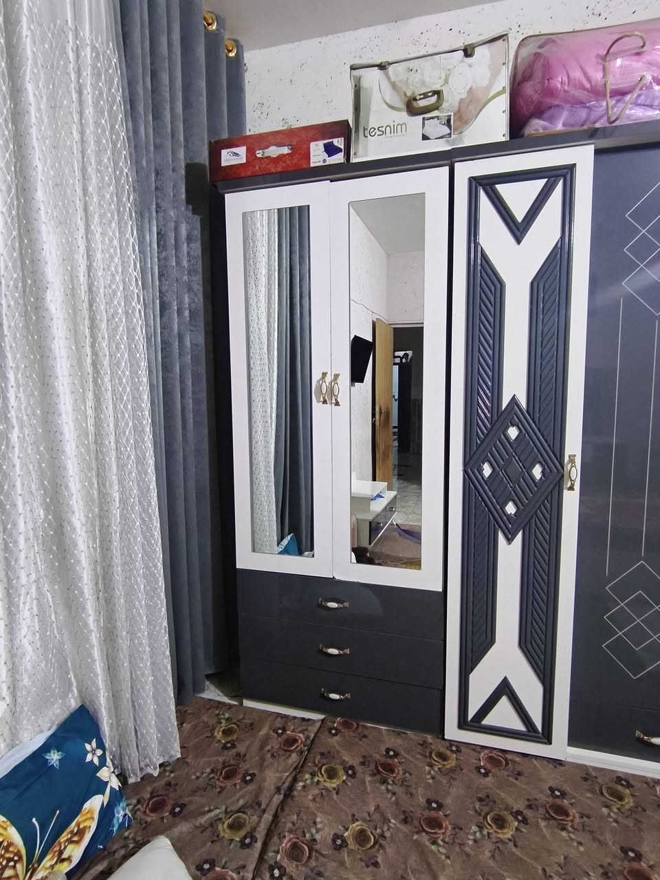 غرفت نوم تركيه 11  ضهر بلوك برغي حديد لل بيع 800 او بيه مجال  غرفه نضيفه ***********
