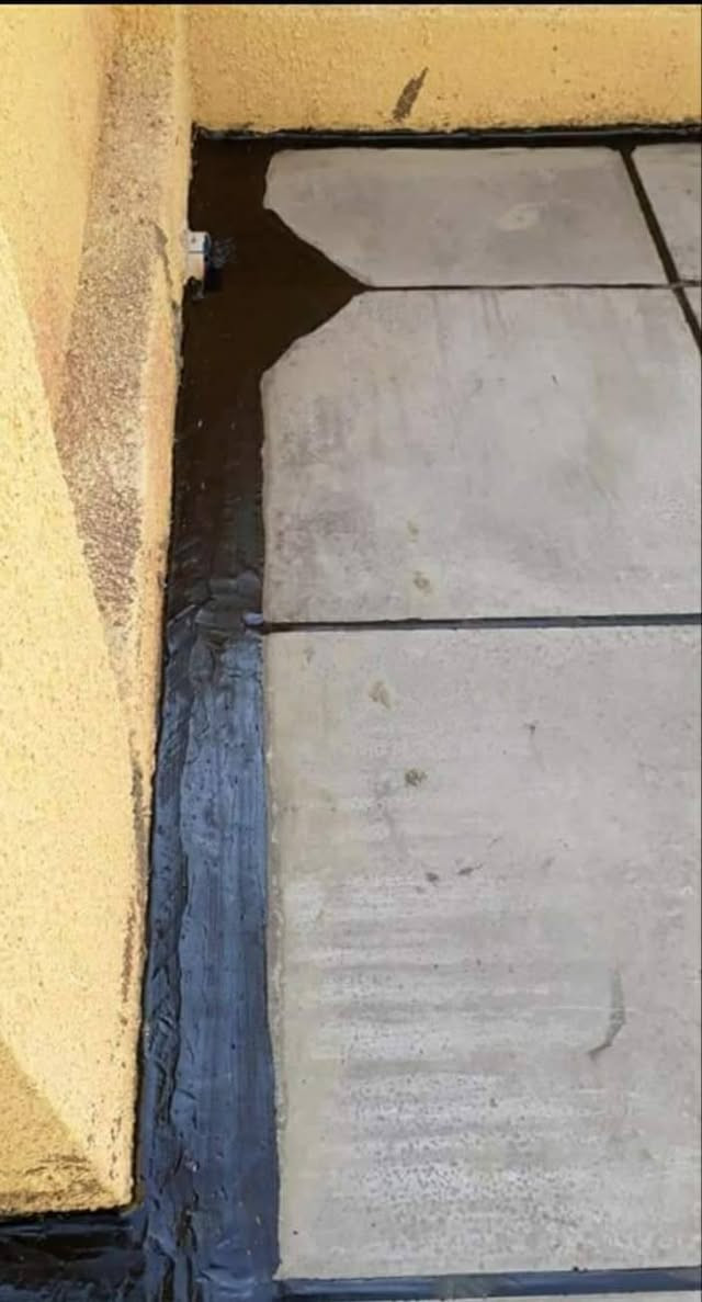 مستمرون في أعمالنا الشتايكر ول تزفيت الاسطح واعادت الماستك نعمل في بغداد كربلاء والنجف و الحله وباقي محافضات العراق التواصل علا الرقم ***********
