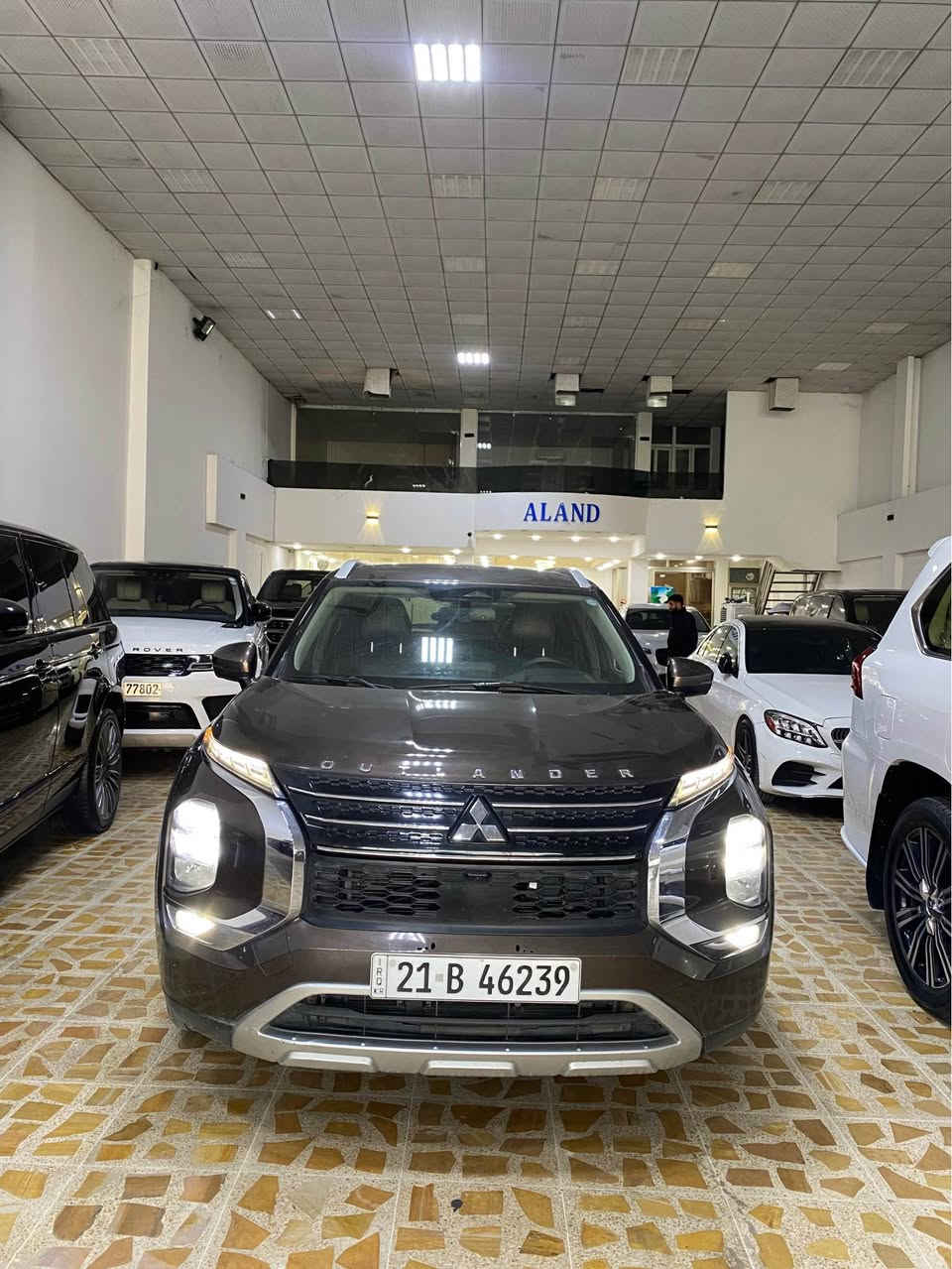 مستربوشي وتلاندةر ٢٠٢٢ SEL فول فول مواصفات 
ئاخير مواصفاتي  وتلاندةرة 
شاشة گةورة  ٥ كاميرة ٨ ايرباگ  شاشة ئةليكتروني 
كوشن جلد كوشن پةقلاوة 
كوشن خةزن  كوشن هيتةر  
شةش مودي دةبل ئةكسل 
كوشنةكاني پشتةوةش هيتةر سةقف شيشةو دةبل پانوراما  بةسمةو شةغال  
سي ريز كوشن  سةيارةكة   هندة مواصفاتي تيداية  خلاس نابيت
وةكو بوياخ..  بونيت شتةك پي كةتية  سبوخ كراية  بةس نوقتة ژوري نية بةشةرتي سونةر  بي ژوري بي ايرباگ بةشةرت بستةك بن رةقةمي پشتةوة سبوخة  
رةقةم سةنةوي فةحس هةزة هةمووي نويية 
سعرةك خوار هةموو بازار
***********
فايبةر 
واتس ئاپ أربيل, العراق
