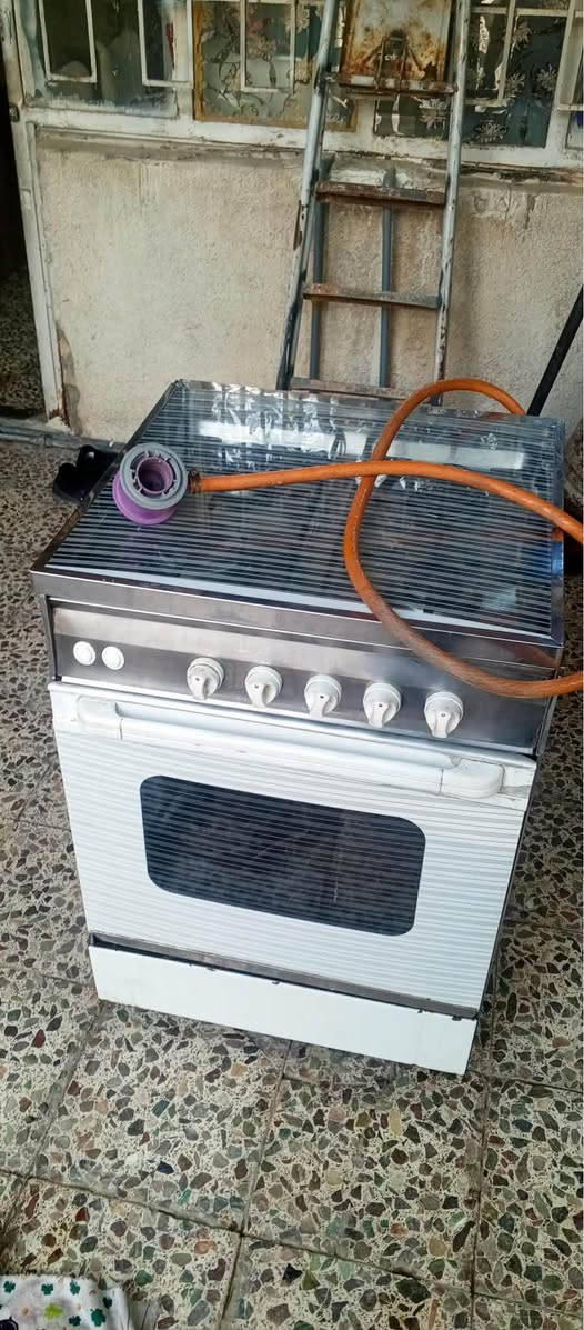 تخم طوله ٤ امتار ٣ قطع 
طباخ ٤ عيون مع منظم 
طابعات ملونه 
باب المنيوم بغداد, العراق


**إذا كنت صاحب هذا الإعلان وتريد حذفه لأي سبب، رجاءا أرسل رسالة إلى الدعم الفني**