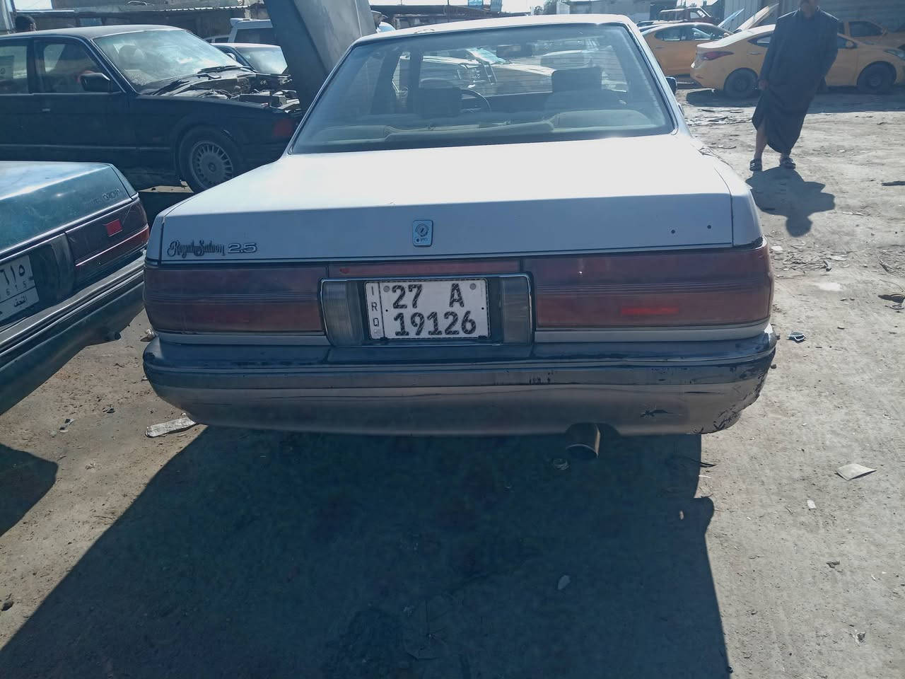 هارتوب ٩١ مكفوله بلاديه تخم تاير خداديه كير ومحرك ٢٥٠٠ رقم دولي كهربائيات مكانها الرميه سنويه ٢٧ سعر ٤٥ وبيها مجال***********
***********
