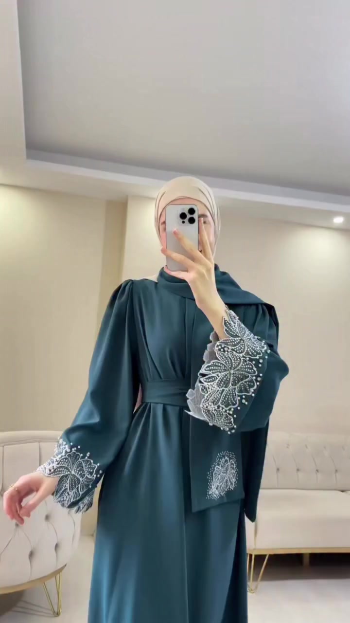 ما ضل أجمل من هيك 😍😍

فستان الصيف من عنا غير 

تألقي بأجمل الفساتين  
افخم قماش  

فستان قماش باربي 
مع سكارف مطرز مع لولو 
وزنار عالخصر

الاكمام تطريز مع لولو الجمال فوق الوصف 😍

قماش باربي اجنبي مستورد 

كفالتنا دائمة تبديل وترجيع 

تلت الوان بالصور 

سايز 1 : 38 _ 40
سايز 2 : 42 _ 44 _ 46

توصيل بالشام وشحن للمحافظات مباشر 
  
شحن لإدلب ومنبج بشركة مسارات 

شحن للرقة والحسكة والقامشلي ودير الزور بشركة العودة مسبق الدفع


**إذا كنت صاحب هذا الإعلان وتريد حذفه لأي سبب، رجاءا أرسل رسالة إلى الدعم الفني**