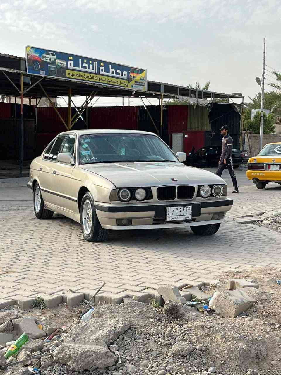 BMWللبيع او مرواس

520محرك كبس جديد

لأصرف ولانفخ
 
صدر تمام

تايرات٤ زينات

موديل 1989محدث92بجم عريض

شرط تحويل👍🏻

تريد وكاله 

شرط لغرامات👍🏻

رقم نينوى
كير عادي 

سياره داخله فرن جديد درجه اولى

كهربائيات لايتات

كله شغاله 
أربع جامات كهربائي
راسلني وتدلل 

وذا مراوس هم يرهم

***********واتساب
سعر٥٥وبي مجال بسيط
