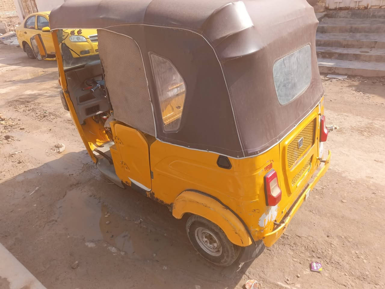 22 شهر 8 اوراق وكيلهه بغداد تترقم هنا بلعماره مكينه مكفوله كشره بيهه بارد سعر 5/600 بيهه مجال 
الاتصال ***********
